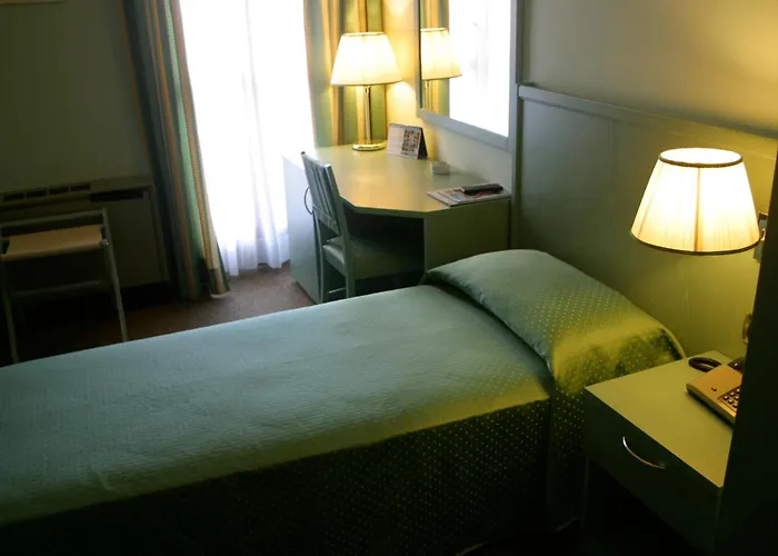 Della Hotel 3*