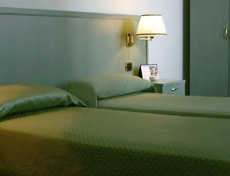 Hotel Della