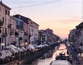 Della 3* Binasco