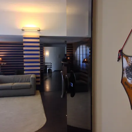 Hotel Della 3*
